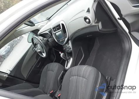 2017 Chevrolet Sonic Lt Auto z USA, uszkodzony, nr VIN 1G1JD5SH5H4112931